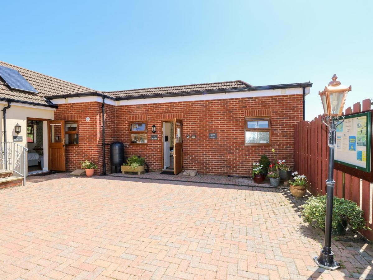 3 The Stables Villa Havenstreet  Bagian luar foto