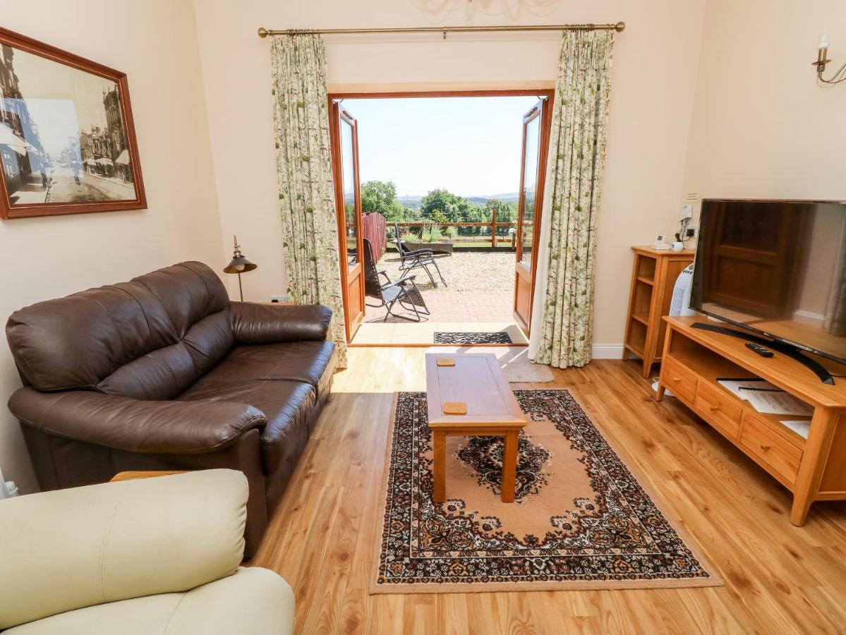 3 The Stables Villa Havenstreet  Bagian luar foto