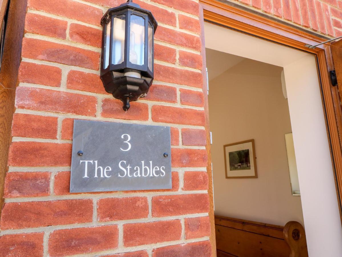 3 The Stables Villa Havenstreet  Bagian luar foto