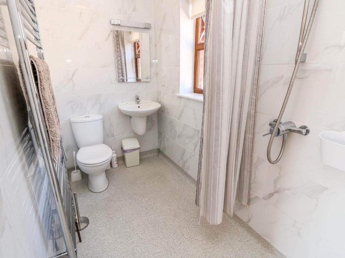 3 The Stables Villa Havenstreet  Bagian luar foto
